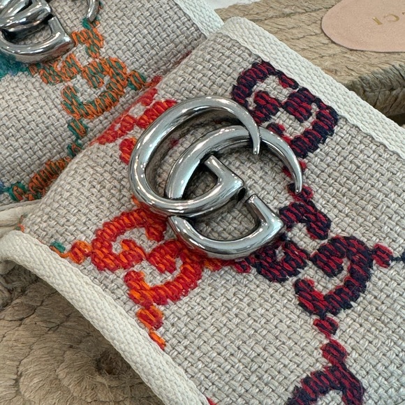 ♥️ GUCCI Rainbow & Neutral Plaque Espadrille 36 6 Excellent Condition Cute!! ♥️ - Picture 6 of 10